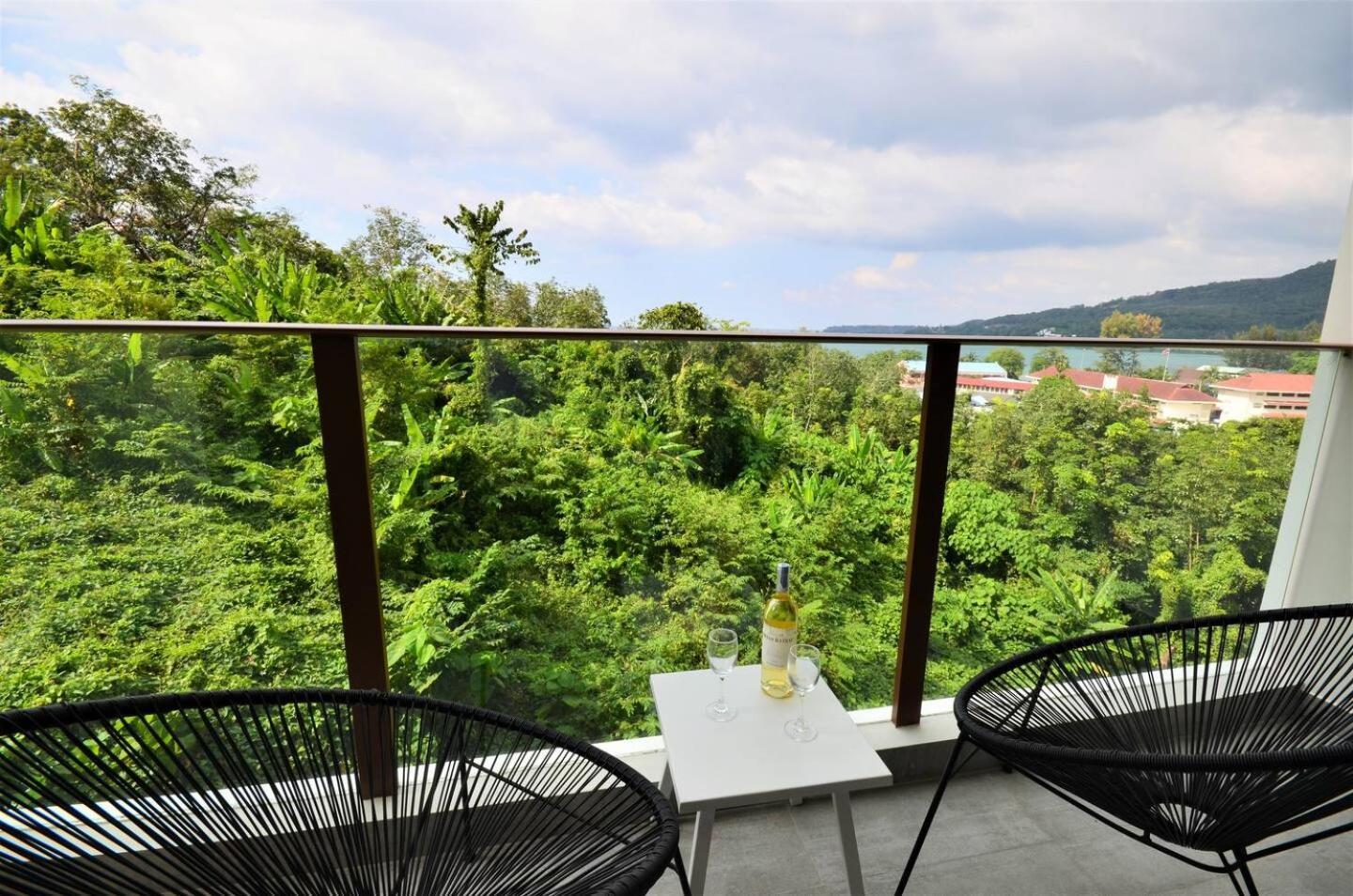Oceana Sea View Apartments - 카말라 비치 외부 사진