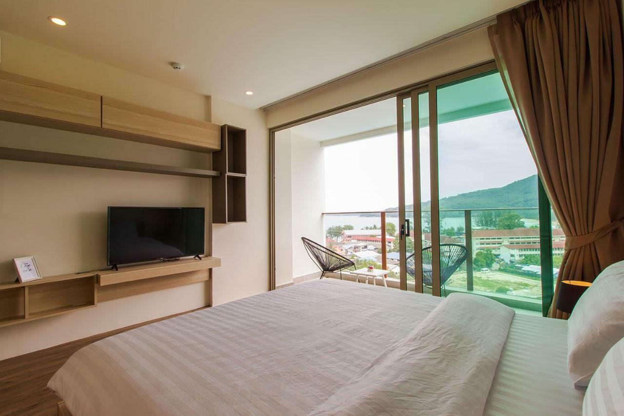 Oceana Sea View Apartments - 카말라 비치 외부 사진